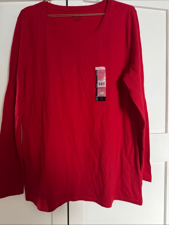 No Boundaries Tops - Women’s XXL No Boundaries Red Crew Neck Long Sleeve Tee